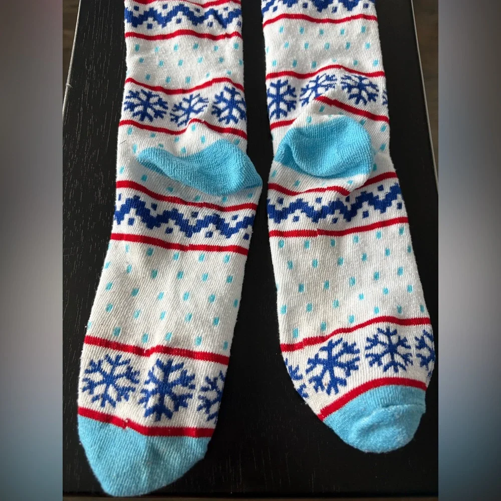 SNOWMAN | Winter Patterned Socks - Multicolor Blues & Red | Unisex Size 5-11